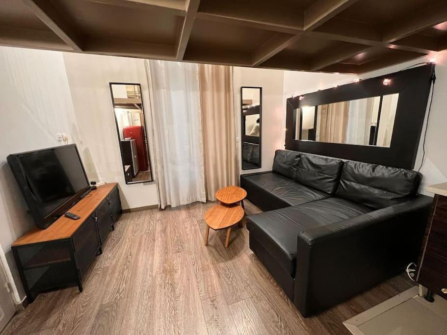 Studio Balcon Champs-Elysees - Hala Paris Exterior foto